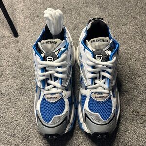 Balenciaga runners